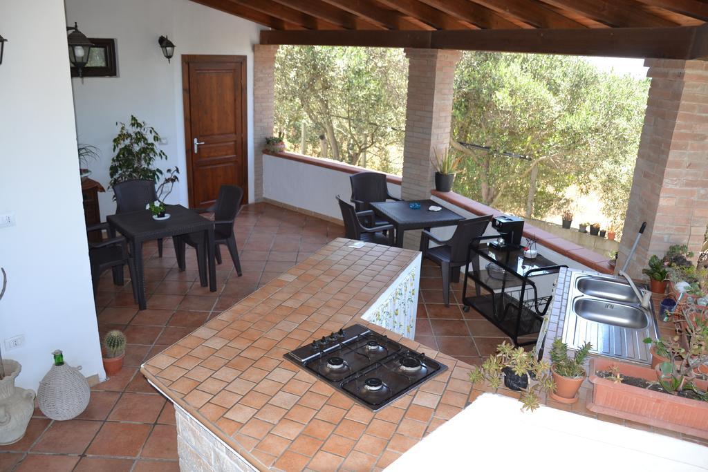 Mi Casa Es Tu Casa 79 Bed & Breakfast Portoscuso Luaran gambar