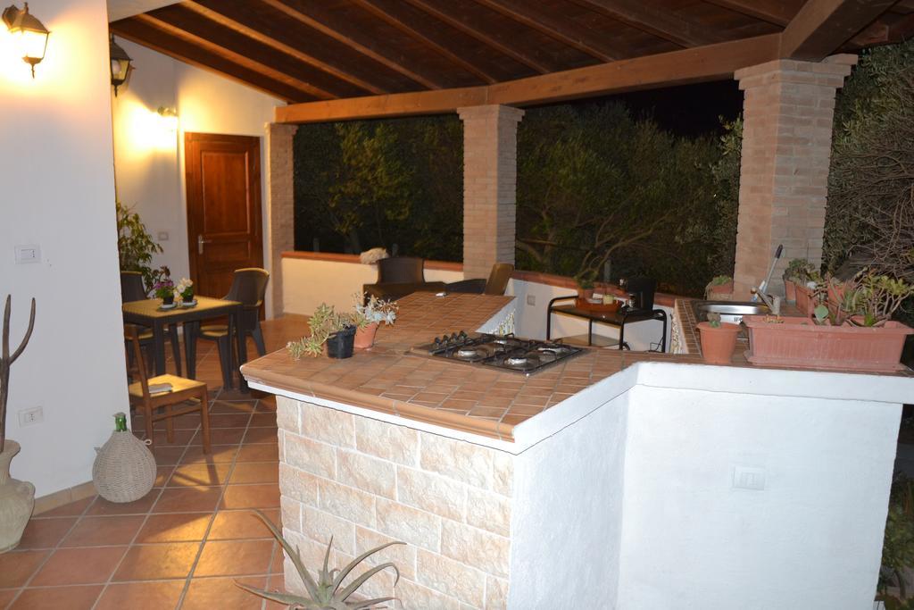 Mi Casa Es Tu Casa 79 Bed & Breakfast Portoscuso Luaran gambar