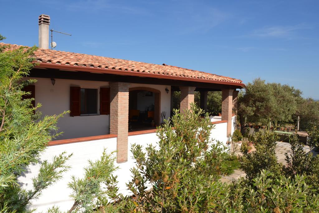 Mi Casa Es Tu Casa 79 Bed & Breakfast Portoscuso Luaran gambar